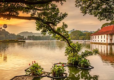 7-reasons-to-visit-kandy-in-sri-lanka-slider-1