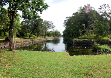 sigiriya_rock_pools